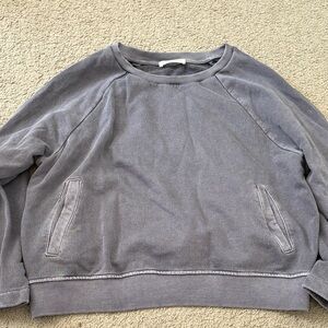 Elegant Gray Women's Crew Neck Sweater
